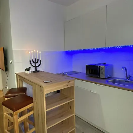 Apartment New Luminious Apartment-free Private Parking *